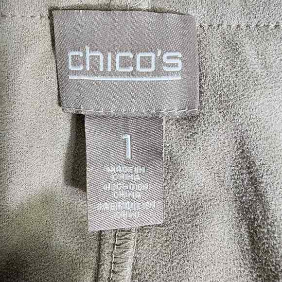 Chicos Womens Vest Size 1 Medium Sleeveless Faux Suede Open Front Pockets Long - Picture 8 of 8